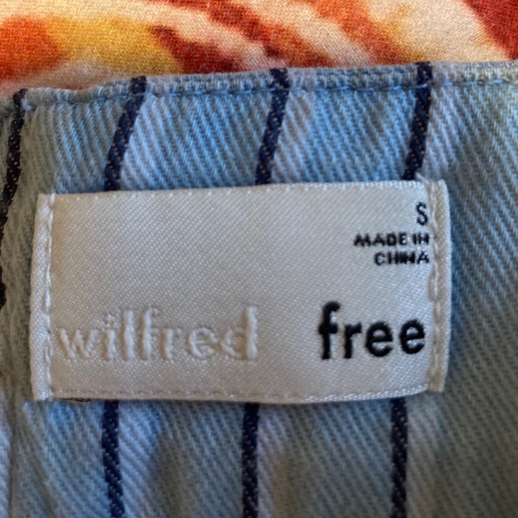 Aritzia flowy cropped tank top - Picture 3 of 3